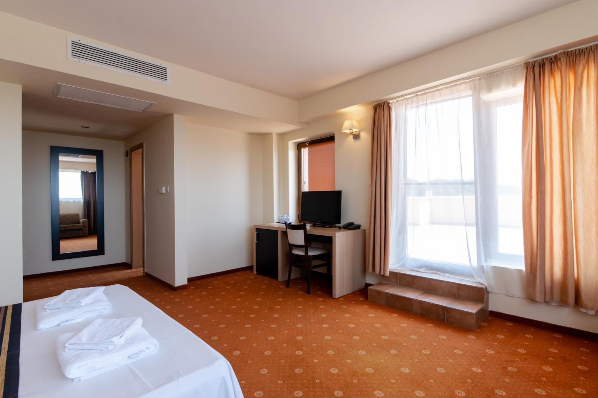 Hotel Oxford By Timhotels Timişoara Extérieur photo