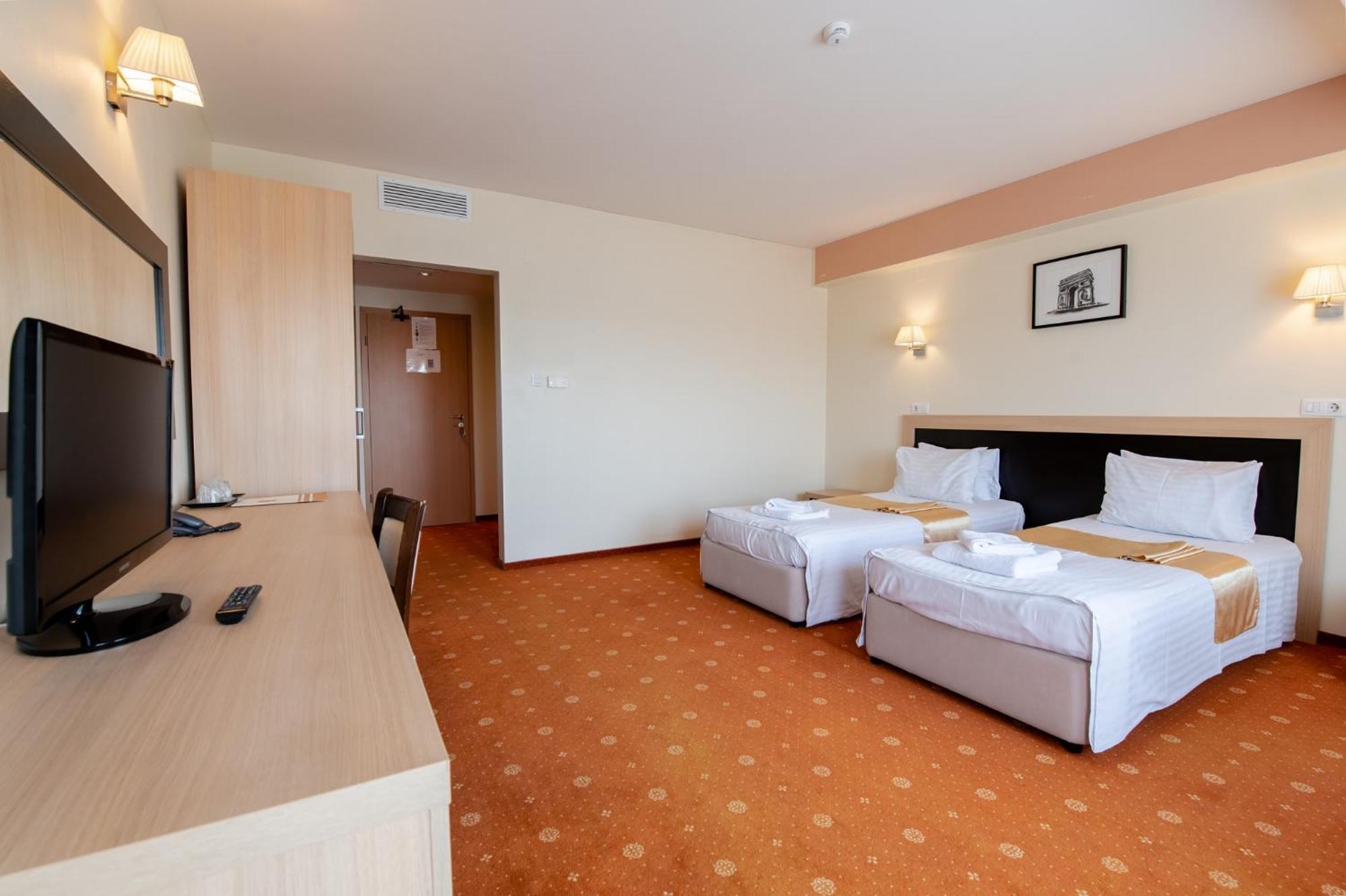 Hotel Oxford By Timhotels Timişoara Extérieur photo