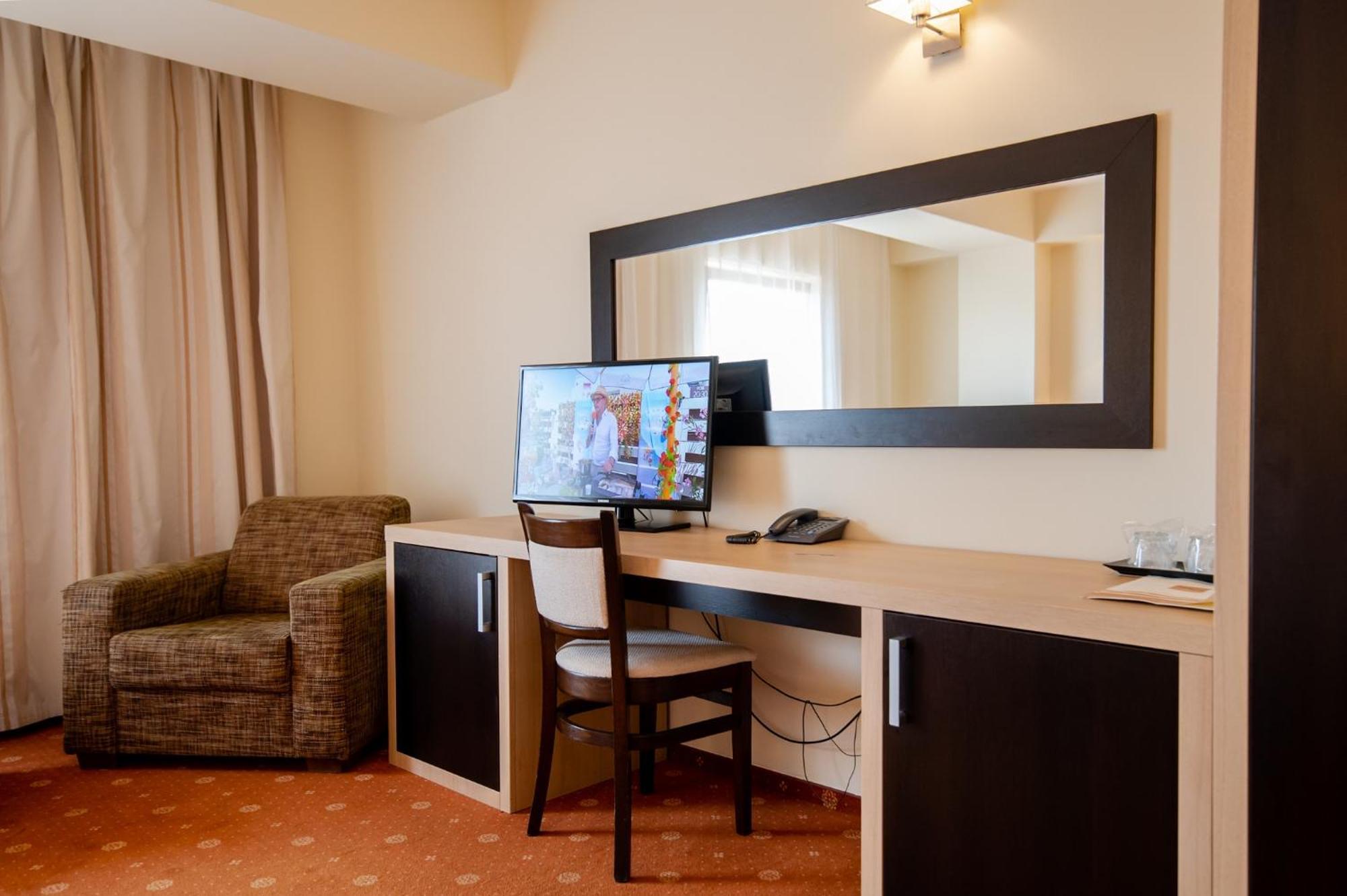 Hotel Oxford By Timhotels Timişoara Extérieur photo