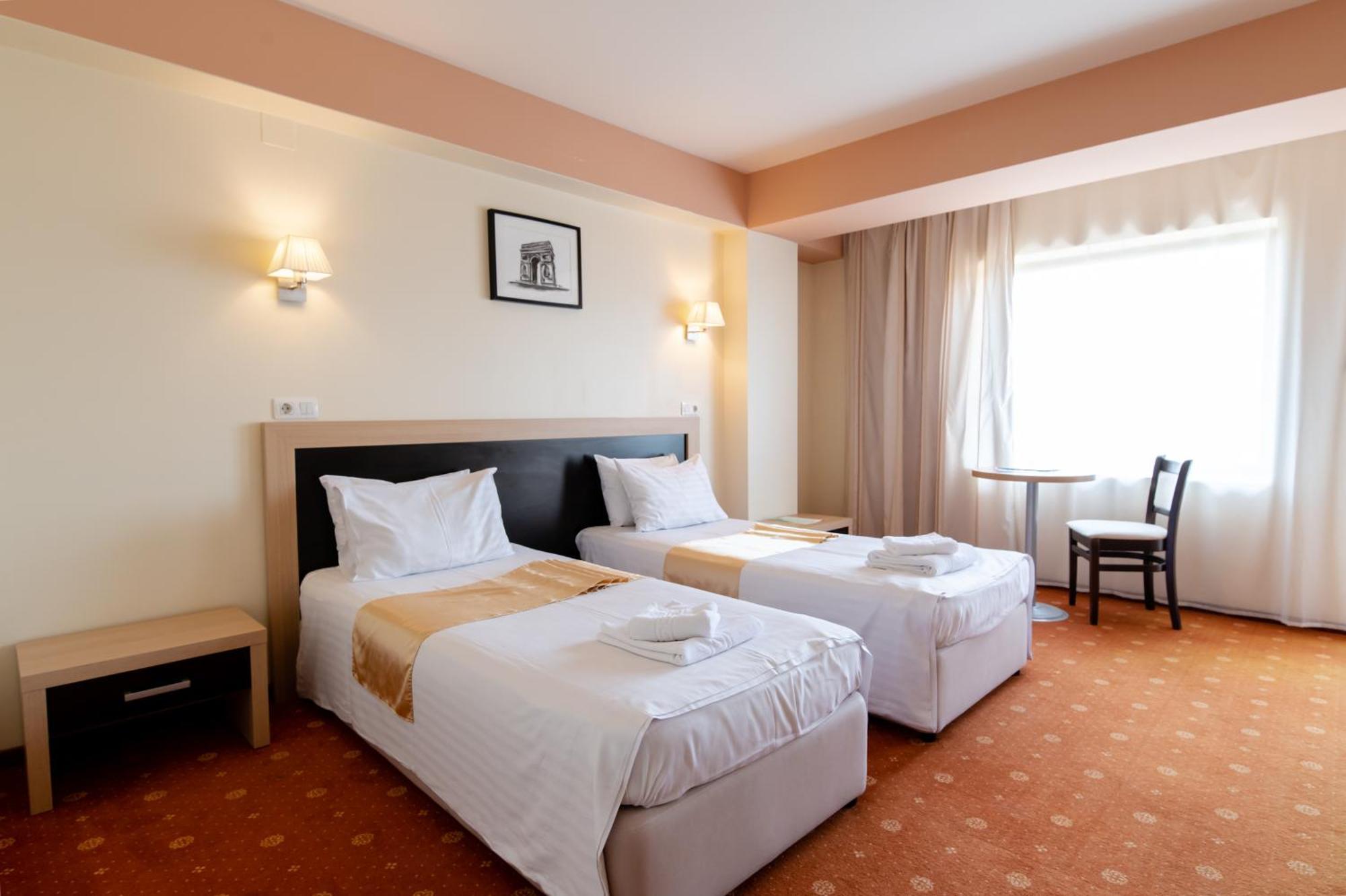 Hotel Oxford By Timhotels Timişoara Extérieur photo