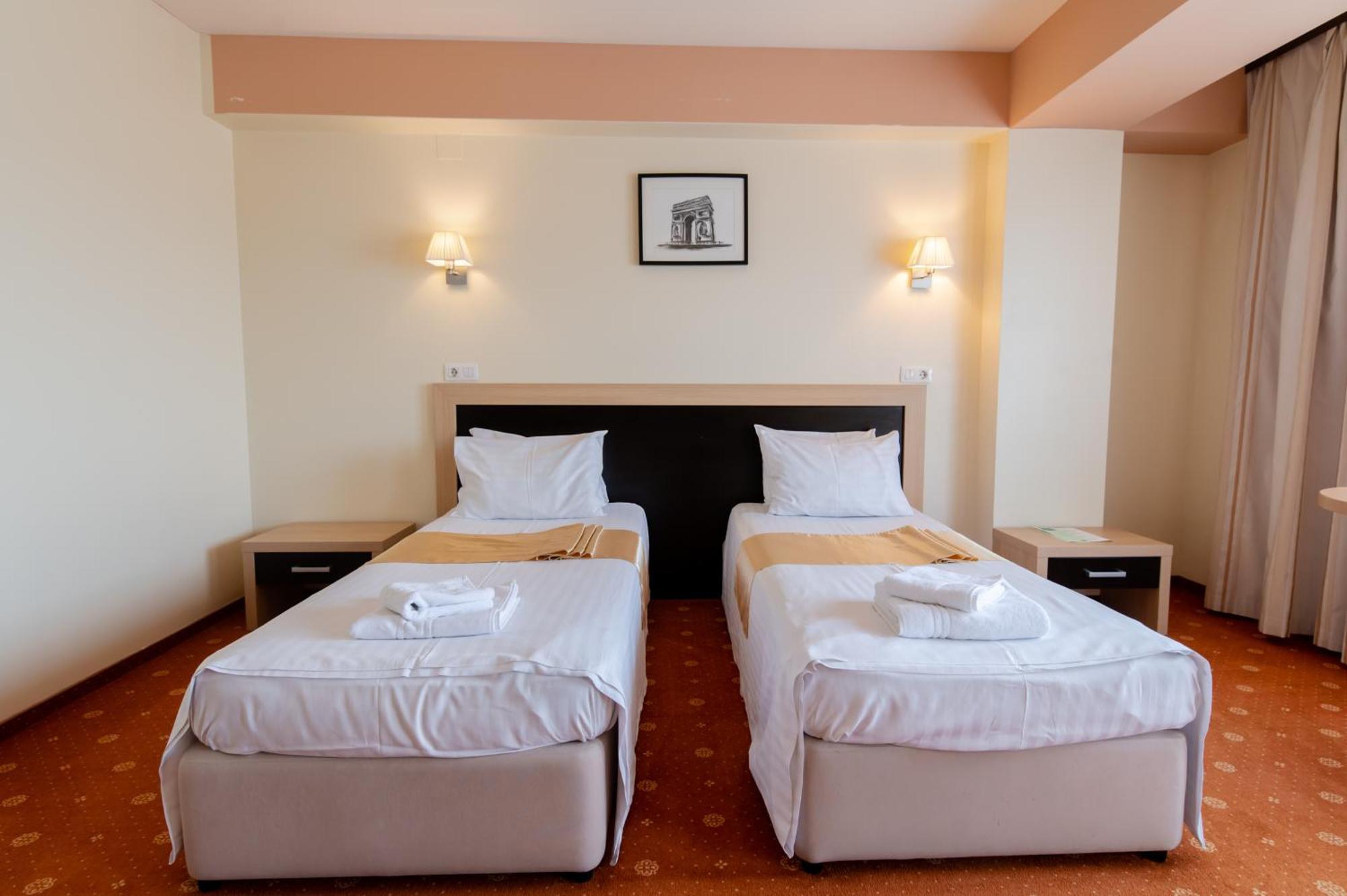 Hotel Oxford By Timhotels Timişoara Extérieur photo