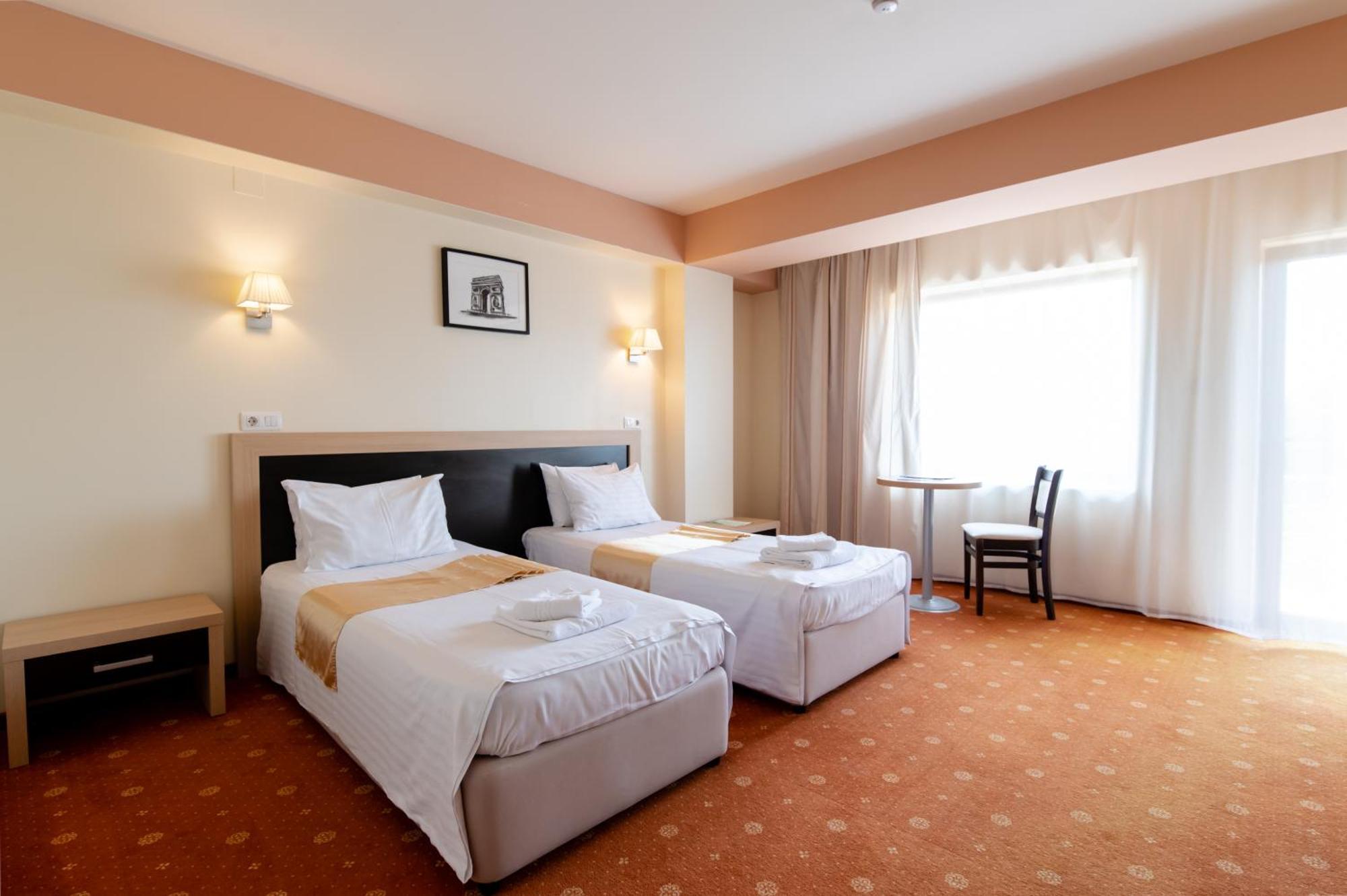 Hotel Oxford By Timhotels Timişoara Extérieur photo